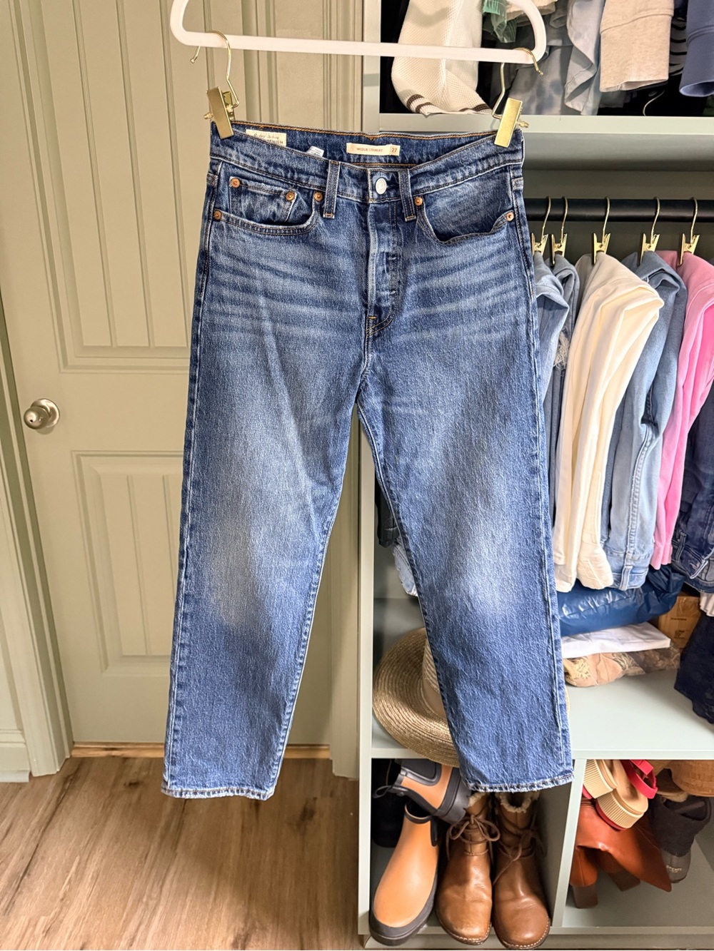 Levi’s Wedgie Blue Straight-Leg Ankle Jeans